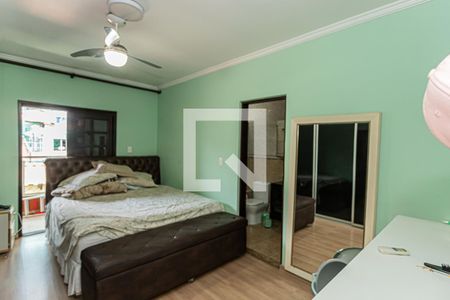 Suíte de casa para alugar com 3 quartos, 250m² em Vila Jaraguá, São Paulo