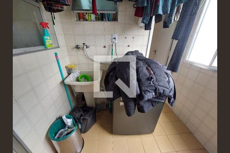 Apartamento à venda com 82m², 3 quartos e 1 vagaÁrea de Serviço