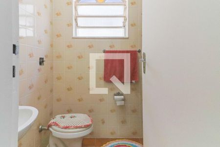 Casa à venda com 138m², 4 quartos e 2 vagasBanheiro Social