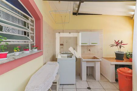 Casa à venda com 138m², 4 quartos e 2 vagasÁrea de Serviço