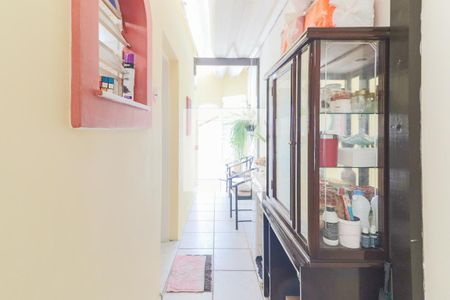 Casa à venda com 138m², 4 quartos e 2 vagasCorredor Lateral