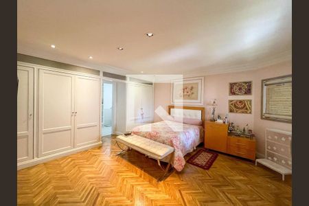 Apartamento à venda com 326m², 3 quartos e 4 vagas