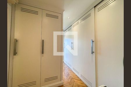 Apartamento à venda com 326m², 3 quartos e 4 vagas