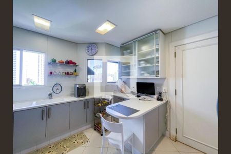 Apartamento à venda com 326m², 3 quartos e 4 vagas