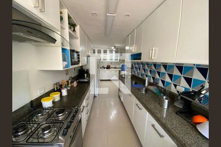 Apartamento à venda com 4 quartos, 201m² em Icaraí, Niterói