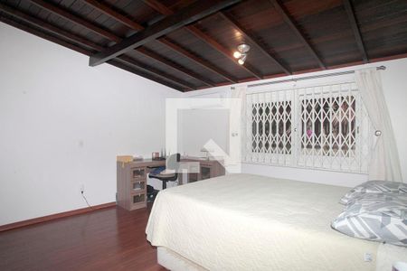 Casa à venda com 420m², 5 quartos e 2 vagasQuarto 1 Suíte