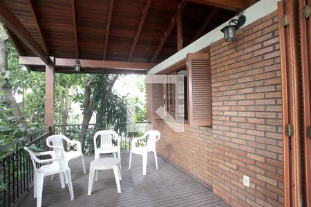 Casa à venda com 420m², 5 quartos e 2 vagasVaranda 2 Edícula