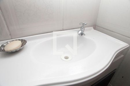 Casa à venda com 420m², 5 quartos e 2 vagasBanheiro 4