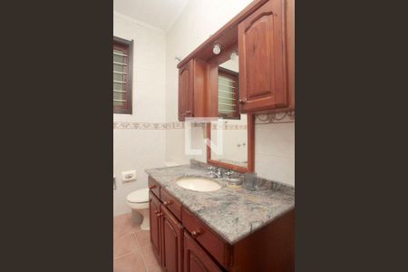 Casa à venda com 420m², 5 quartos e 2 vagasBanheiro 3