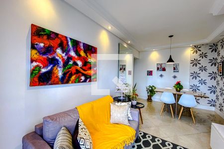 Sala de apartamento à venda com 2 quartos, 64m² em Vila Bertioga, São Paulo