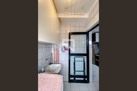 Apartamento à venda com 64m², 2 quartos e 1 vagaÁrea de Serviço