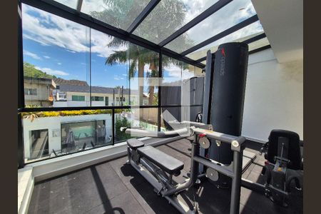 Casa de condomínio à venda com 270m², 2 quartos e 2 vagasVaranda