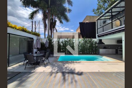 Casa de condomínio à venda com 270m², 2 quartos e 2 vagasÁrea externa