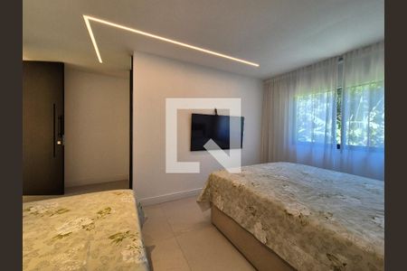 Casa de condomínio à venda com 270m², 2 quartos e 2 vagasSuite 1