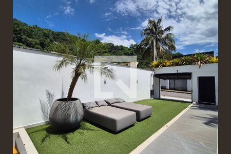 Casa de condomínio à venda com 270m², 2 quartos e 2 vagasÁrea externa