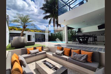 Casa de condomínio à venda com 270m², 2 quartos e 2 vagasÁrea externa