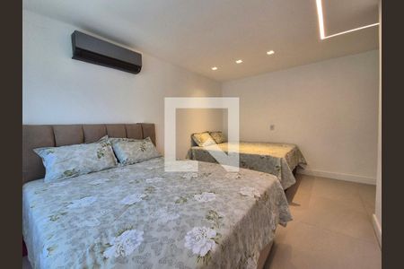 Casa de condomínio à venda com 270m², 2 quartos e 2 vagasSuite 1