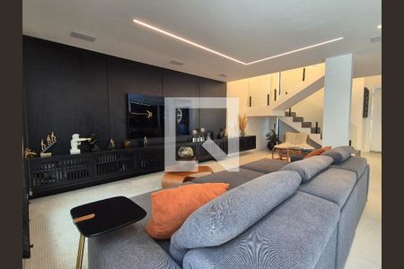 Sala de casa de condomínio à venda com 2 quartos, 270m² em Recreio dos Bandeirantes, Rio de Janeiro