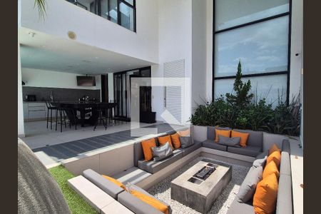 Casa de condomínio à venda com 270m², 2 quartos e 2 vagasÁrea externa