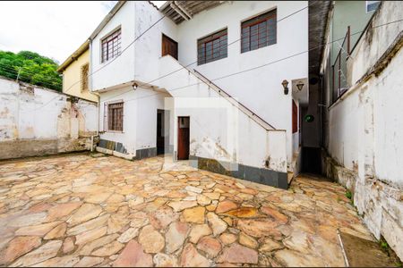 Casa à venda com 240m², 4 quartos e 2 vagasQuintal