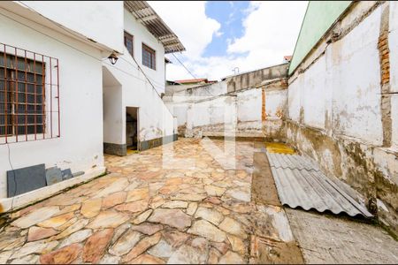 Casa à venda com 240m², 4 quartos e 2 vagasQuintal