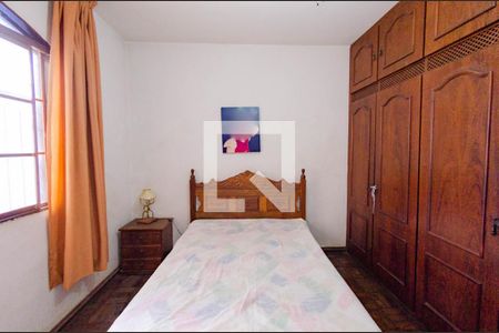 Casa à venda com 240m², 4 quartos e 2 vagasQuarto 1