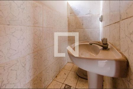 Casa à venda com 240m², 4 quartos e 2 vagasBanheiro Área externa 