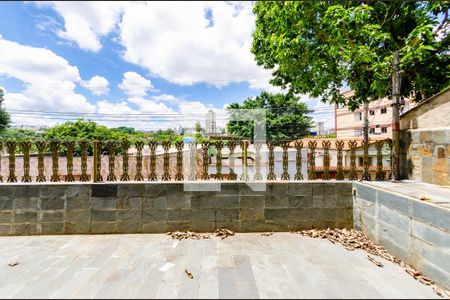 Casa à venda com 240m², 4 quartos e 2 vagasÁrea externa 