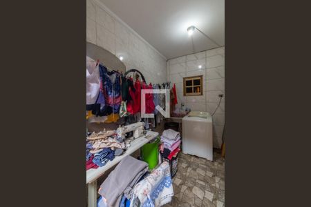 Casa à venda com 208m², 5 quartos e 3 vagasCasa 2 - Área de Serviço