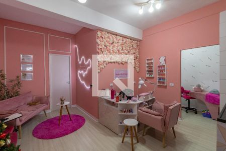 Casa à venda com 208m², 5 quartos e 3 vagasSalão