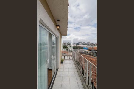 Casa à venda com 208m², 5 quartos e 3 vagasVaranda Suíte