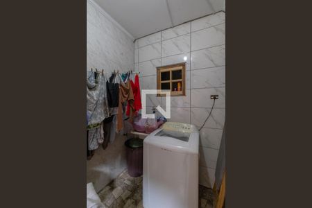 Casa à venda com 208m², 5 quartos e 3 vagasCasa 2 - Área de Serviço