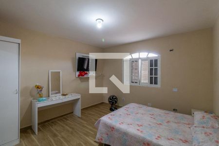 Casa à venda com 208m², 5 quartos e 3 vagasQuarto 2