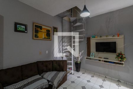 Casa à venda com 208m², 5 quartos e 3 vagasCasa 2 - Sala e Cozinha
