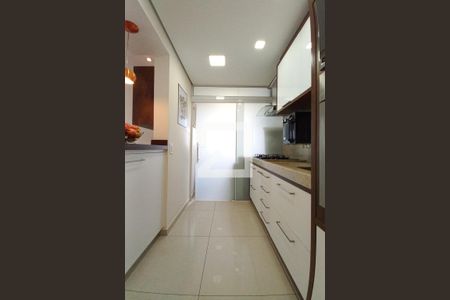 Apartamento à venda com 67m², 2 quartos e 2 vagasCozinha
