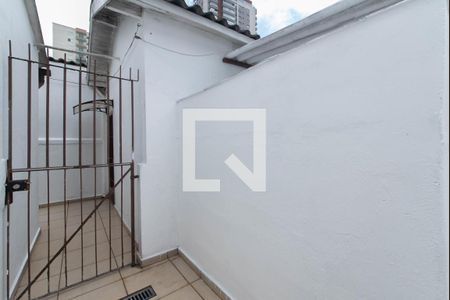 Casa para alugar com 50m², 1 quarto e 1 vagaQuintal