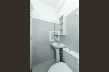 Banheiro de casa para alugar com 1 quarto, 50m² em Vila Gumercindo, São Paulo