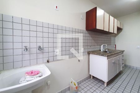 Apartamento para alugar com 68m², 3 quartos e 1 vagaÁrea de Serviço