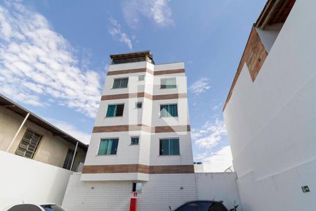 Apartamento para alugar com 48m², 2 quartos e 1 vagaFachada