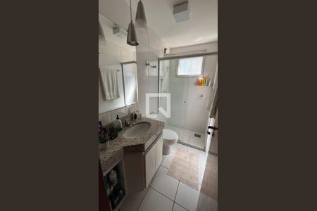 Apartamento à venda com 106m², 4 quartos e 2 vagasbanho