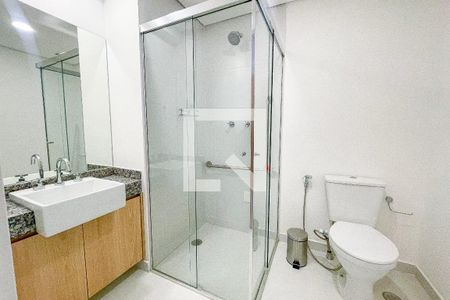 Banheiro de kitnet/studio para alugar com 1 quarto, 21m² em Jardim Paulista, São Paulo