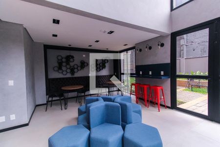 Apartamento à venda com 38m², 2 quartos e sem vaga Apartamento à venda com 38m², 2 quartos e sem vagaHall