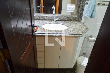 Apartamento à venda com 48m², 2 quartos e 2 vagas Apartamento à venda com 48m², 2 quartos e 2 vagasBanheiro