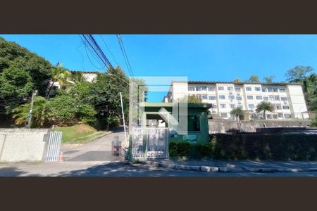 Apartamento à venda com 48m², 2 quartos e 2 vagas Apartamento à venda com 48m², 2 quartos e 2 vagasFachada