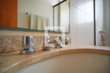 Apartamento à venda com 149m², 2 quartos e 3 vagasBanheiro da Suíte - Torneira