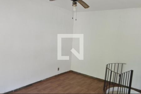 Casa à venda com 450m², 5 quartos e 6 vagas Casa à venda com 450m², 5 quartos e 6 vagasEdícula