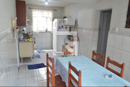 Casa à venda com 450m², 5 quartos e 6 vagas Casa à venda com 450m², 5 quartos e 6 vagasCozinha