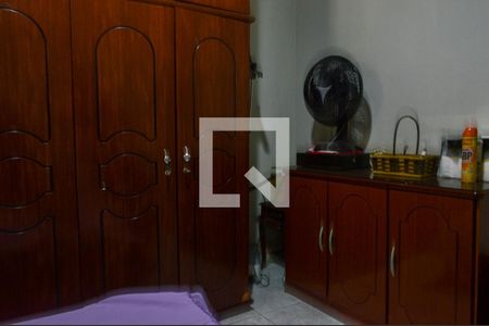 Casa à venda com 450m², 5 quartos e 6 vagas Casa à venda com 450m², 5 quartos e 6 vagasQuarto 2