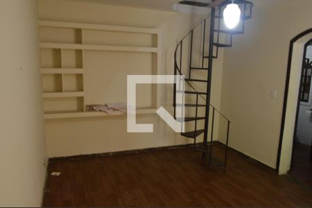 Casa à venda com 450m², 5 quartos e 6 vagas Casa à venda com 450m², 5 quartos e 6 vagasEdícula