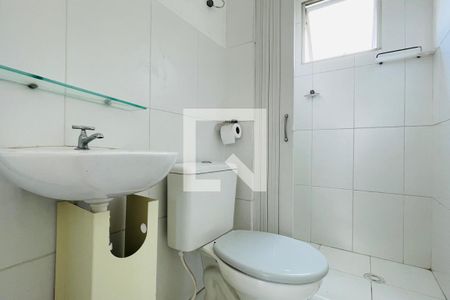Apartamento para alugar com 45m², 2 quartos e 1 vaga Apartamento para alugar com 45m², 2 quartos e 1 vagaBanheiro